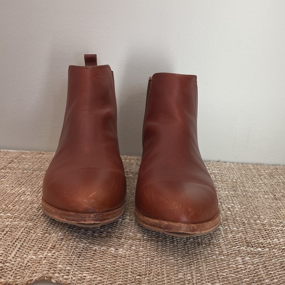 Nisolo Everyday Chelsea Boot - Picture 3 of 9